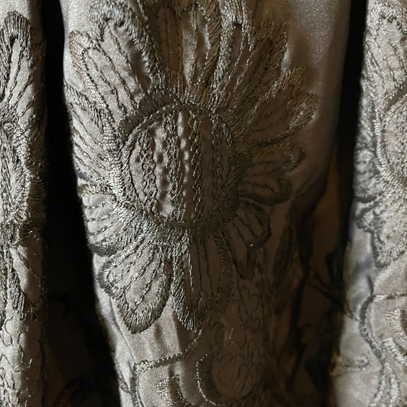 Renfrew Black Embroidery Full Skirt - Picture 9 of 11